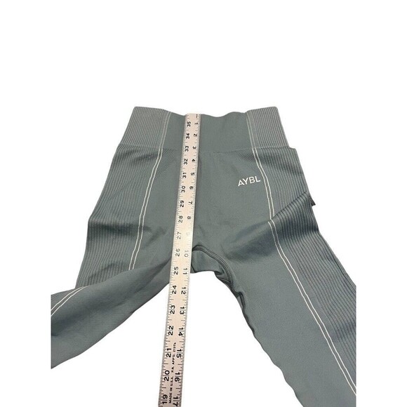 AYBL Beaybl Compression Seamless Leggings Size Small - Yoga | Workout | Run - Picture 8 of 9